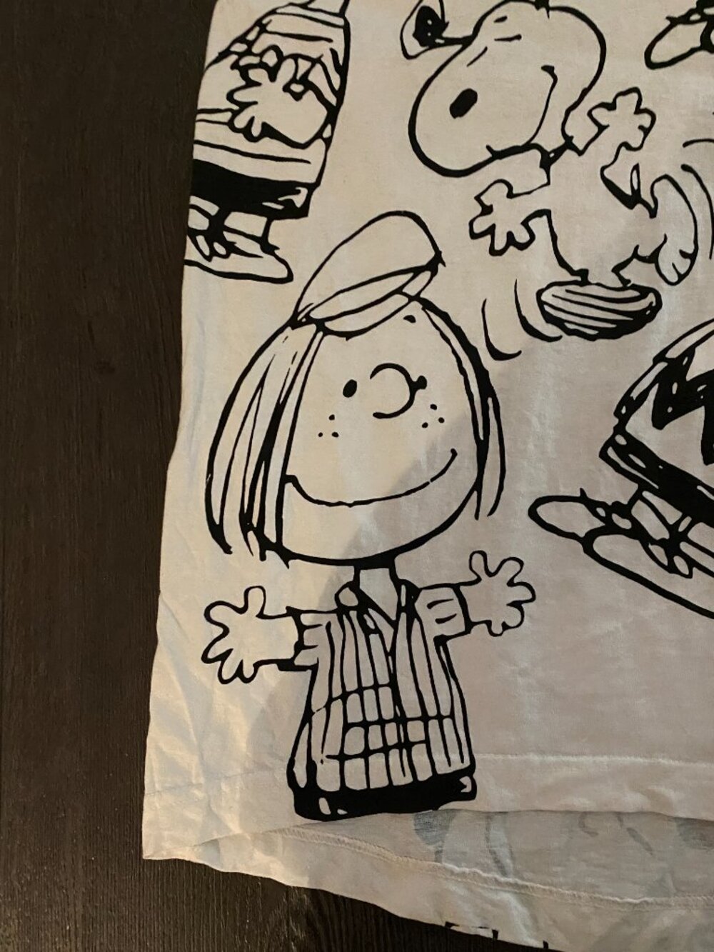VINTAGE PEANUTS SNOOPY NOVEL TEEZ ALL OVER PRINT AOP TSHIRT ONE SIZE PREOWNED - Picture 9 of 11
